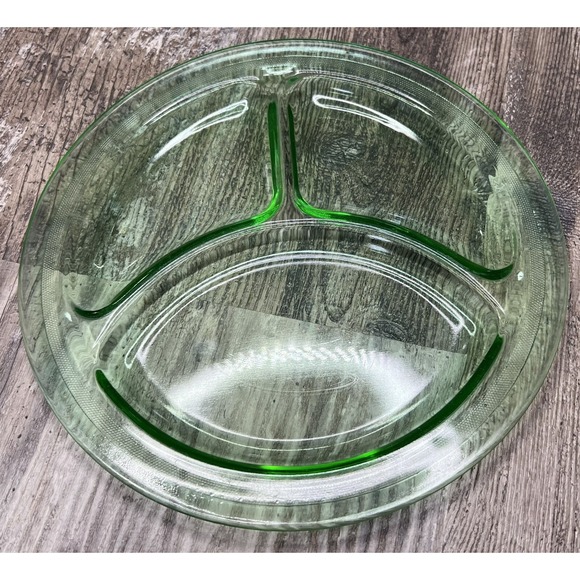 Vintage Green Uranium Vaseline Depression Glass Divided Grill Dinner Plate 9" - Picture 3 of 4